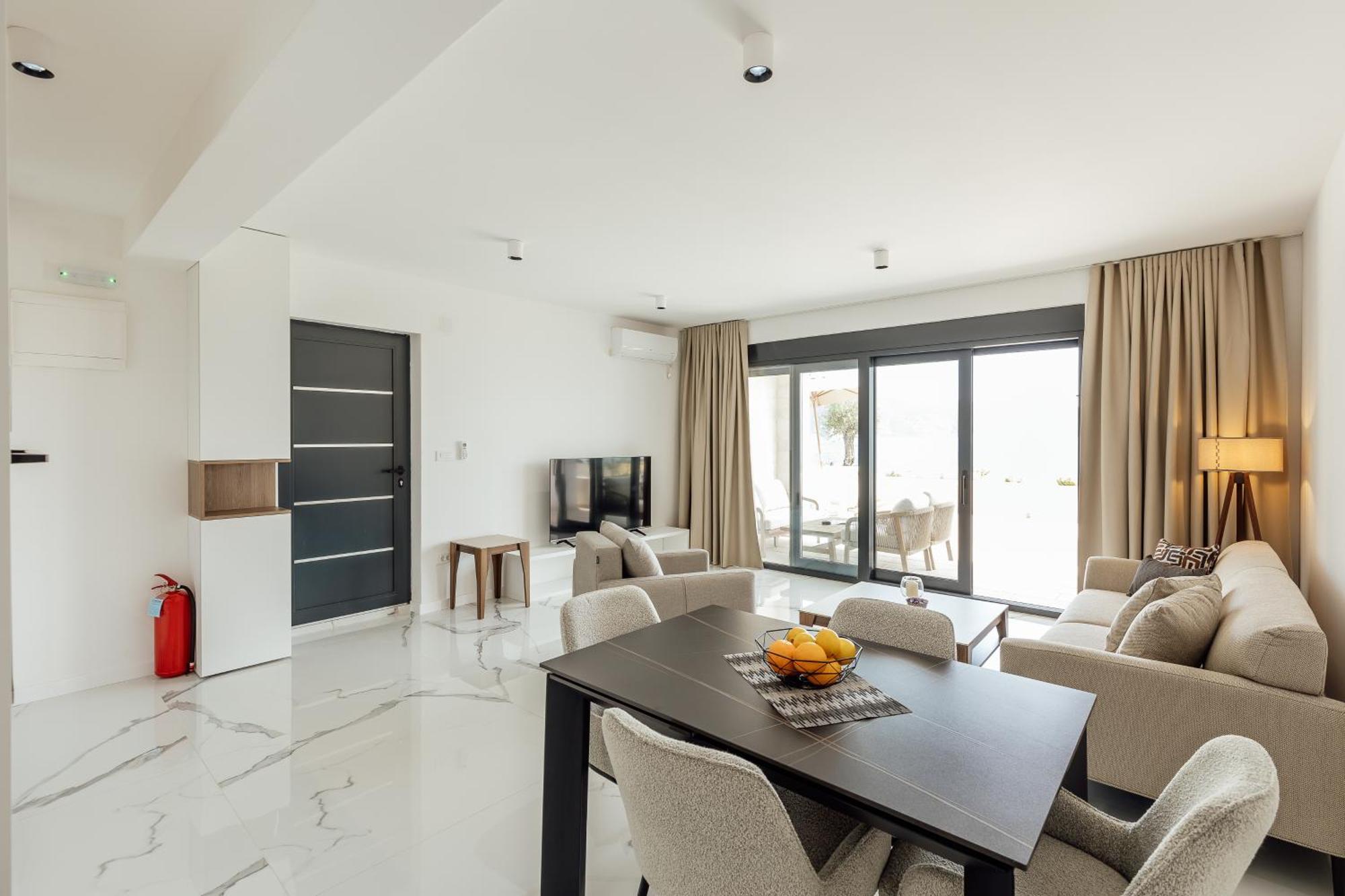Savina Beachfront Oasis Herceg Novi Ngoại thất bức ảnh