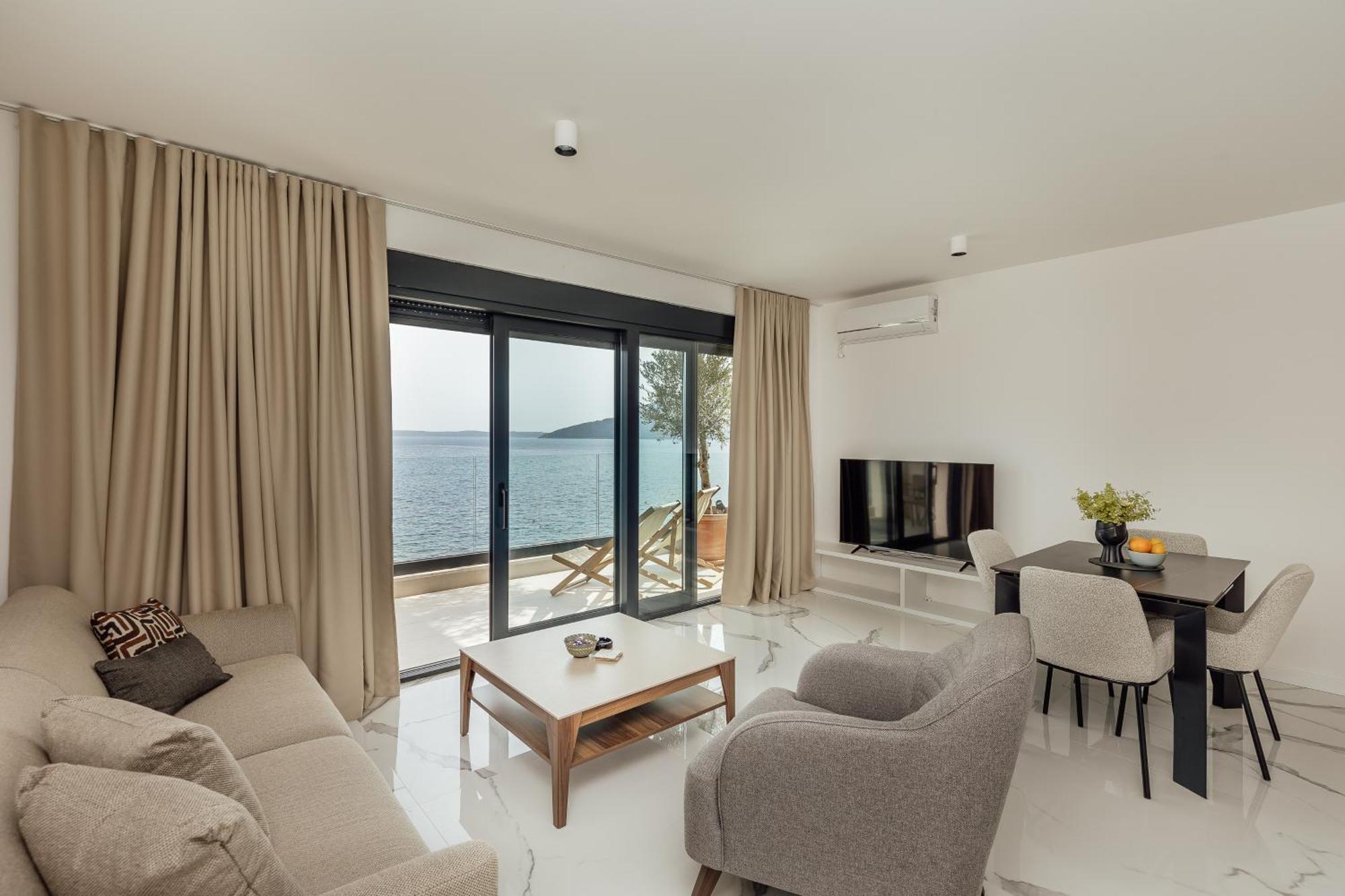 Savina Beachfront Oasis Herceg Novi Ngoại thất bức ảnh