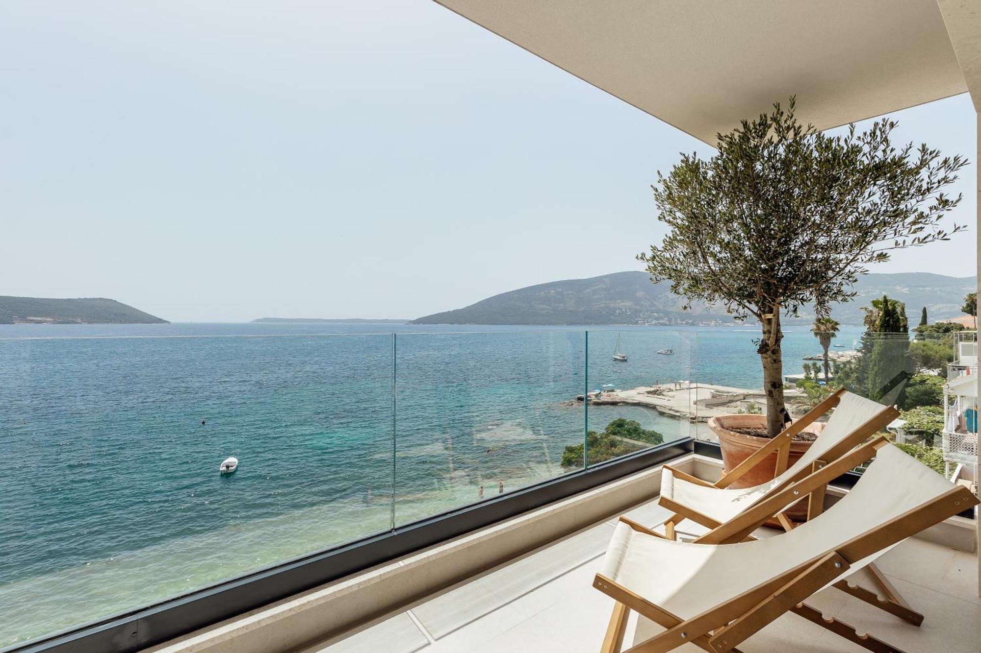 Savina Beachfront Oasis Herceg Novi Ngoại thất bức ảnh