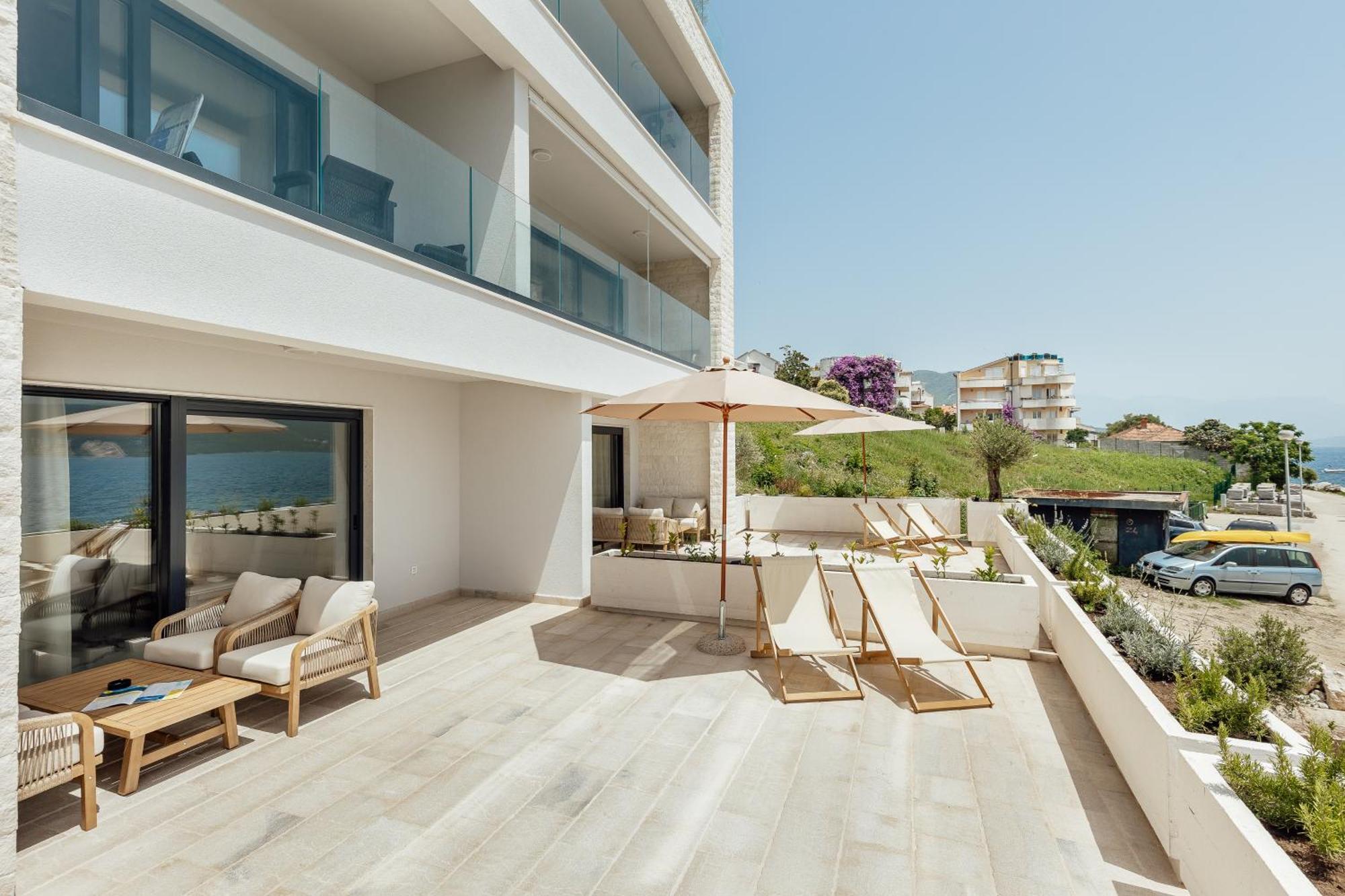 Savina Beachfront Oasis Herceg Novi Ngoại thất bức ảnh