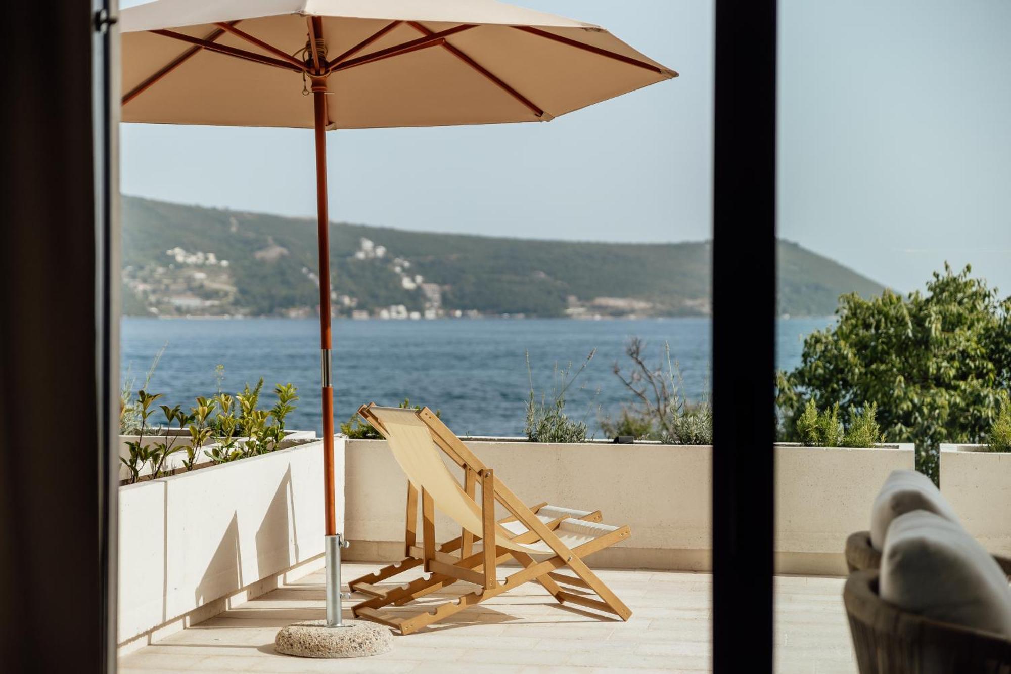 Savina Beachfront Oasis Herceg Novi Ngoại thất bức ảnh
