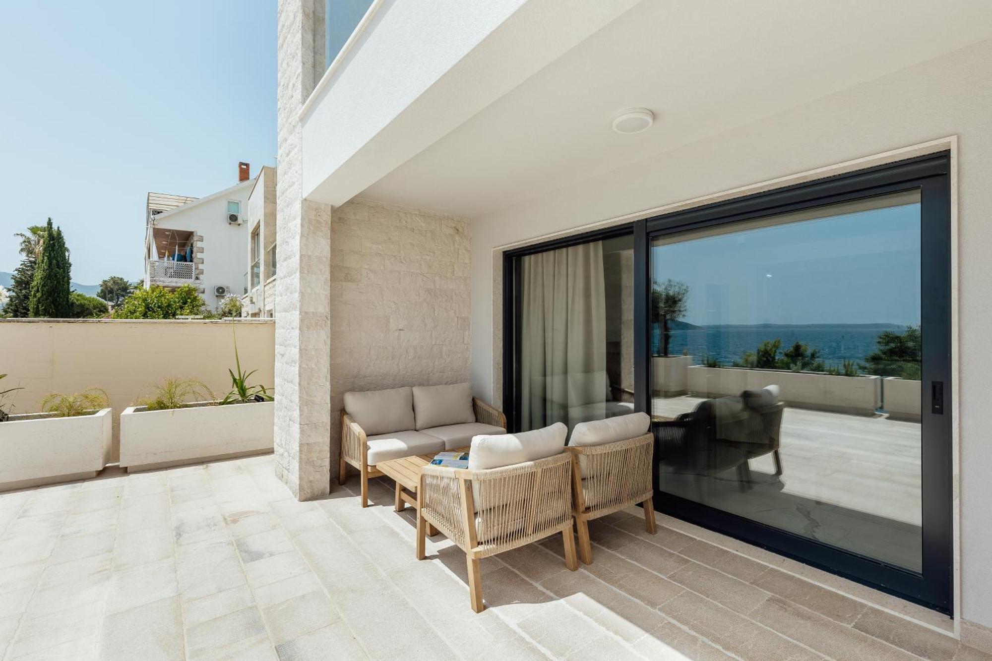Savina Beachfront Oasis Herceg Novi Ngoại thất bức ảnh